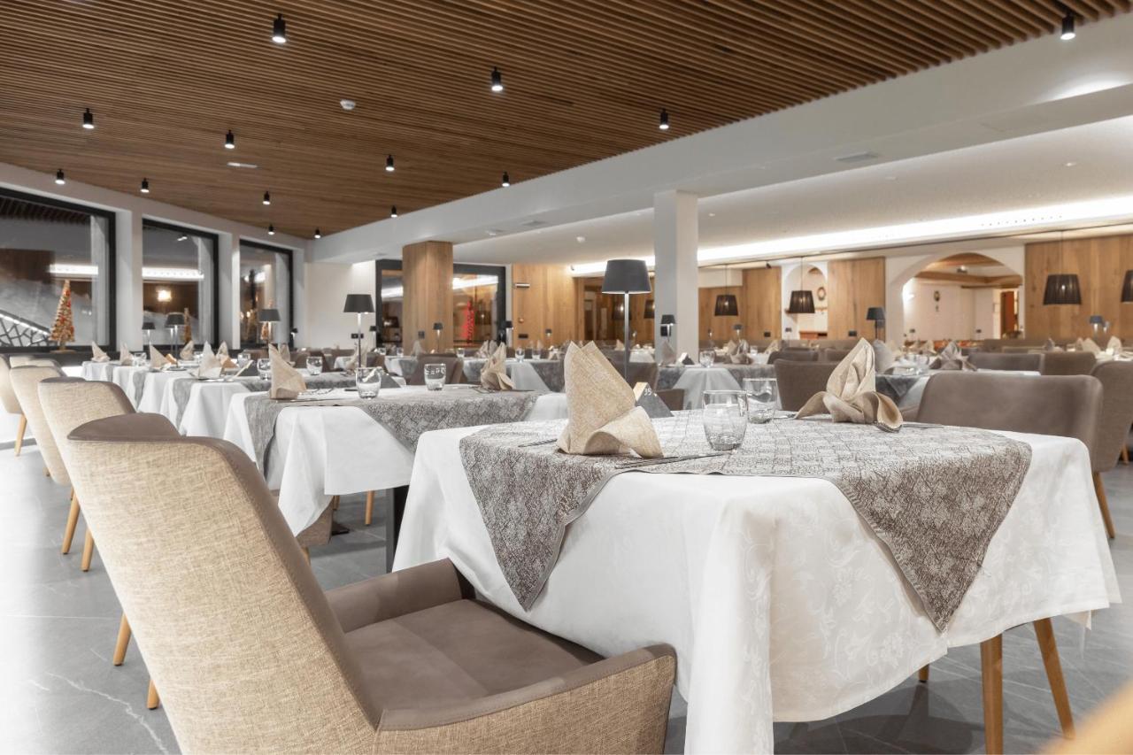 Hotel Bucaneve Livigno Eksteriør billede