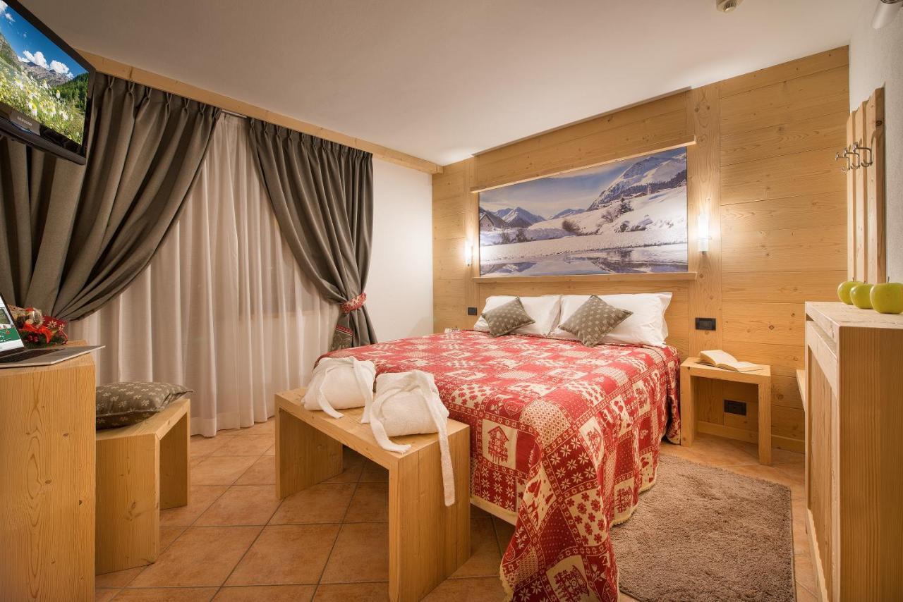 Hotel Bucaneve Livigno Eksteriør billede